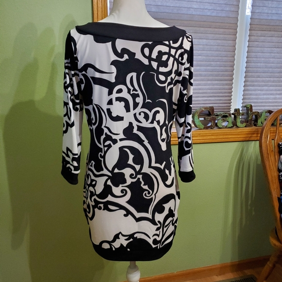White House Black Market medium dress. - Picture 4 of 8